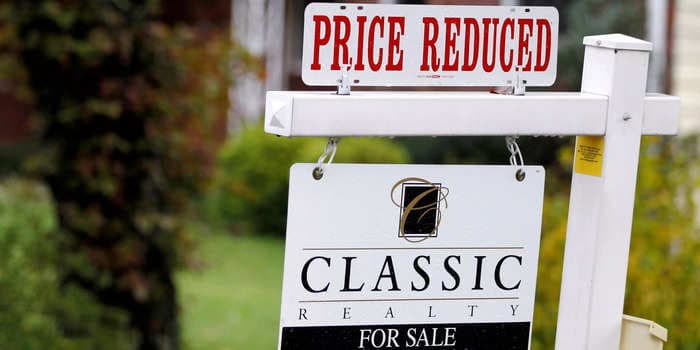 Home prices are poised to drop as the frozen housing market thaws, 2 top experts say