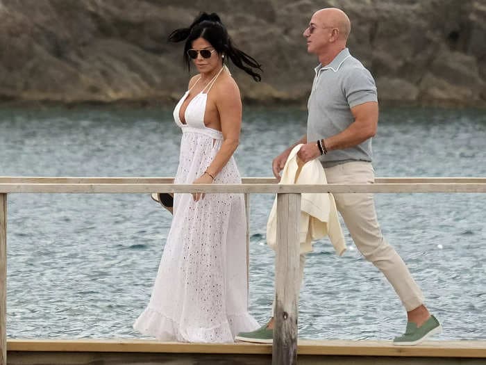 Lauren Sanchez says fiancé Jeff Bezos is a 'monster' in the gym — here's what his fitness routine looks like