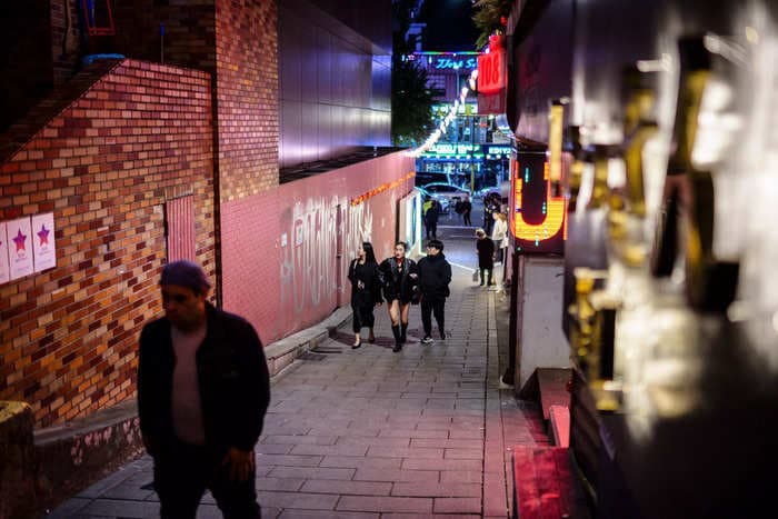 An American tourist in Seoul said he sprayed graffiti in 155 places to raise awareness about teeth grinding