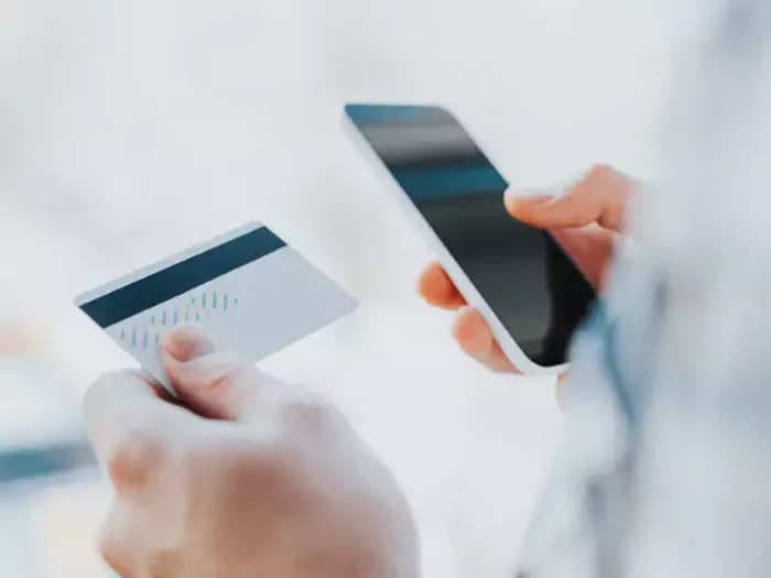 Virtual credit cards have a limited use case – When should you consider one?