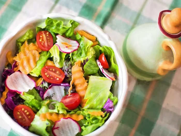 Exploring vibrant flavors: 10 healthy salad options in India