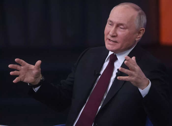 A former CIA analyst says Putin could launch a nuclear weapon against NATO territory