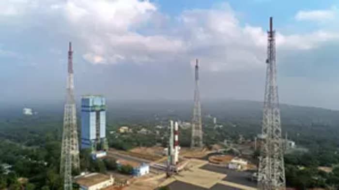 Space success: India ushers in 2024 by orbiting XPoSat successfully