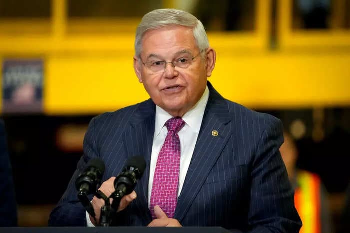 Prosecutors say new evidence shows Sen. Bob Menendez received gifts in exchange for working with Qatari royal family member
