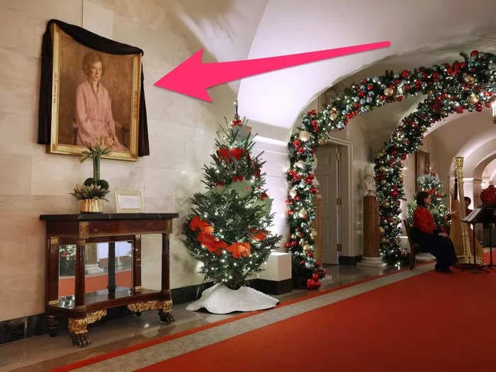10 hidden details you may have missed in this year's White House Christmas decorations