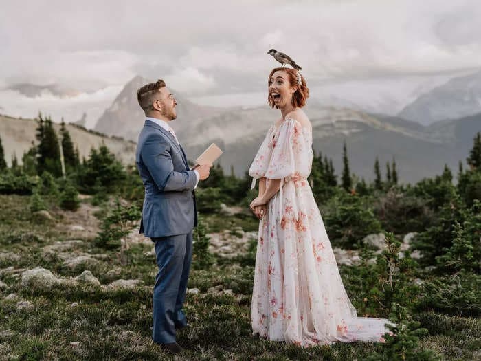 12 award-winning wedding photos that captured heartwarming, hilarious moments in 2023