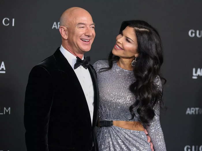 Meet Lauren Sanchez, the former news anchor, pilot, and mother of 3 who's engaged to Jeff Bezos