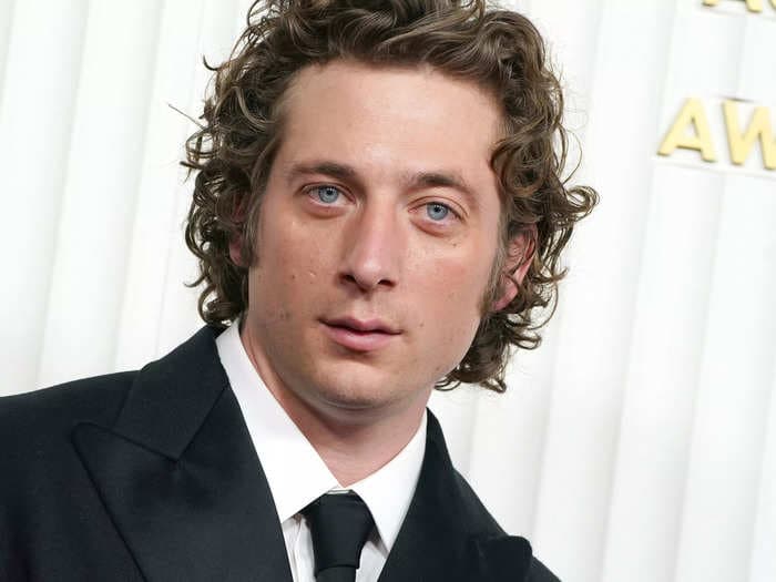 5 things to know about Jeremy Allen White, the star of 'The Bear' turned Calvin Klein underwear model