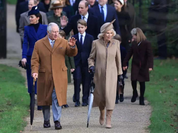 Royal family members wore color-coordinated looks at their annual Christmas outing