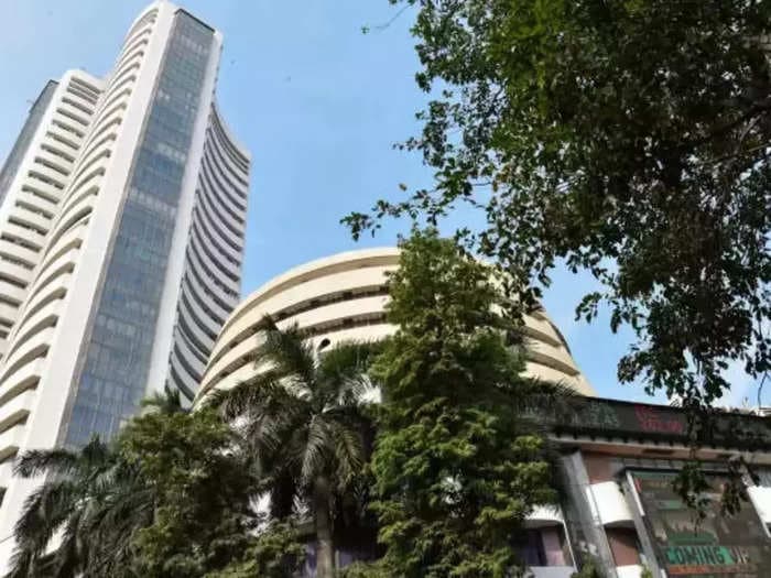 Sensex gains 250 points, Nifty nears 21,700 level in early trade
