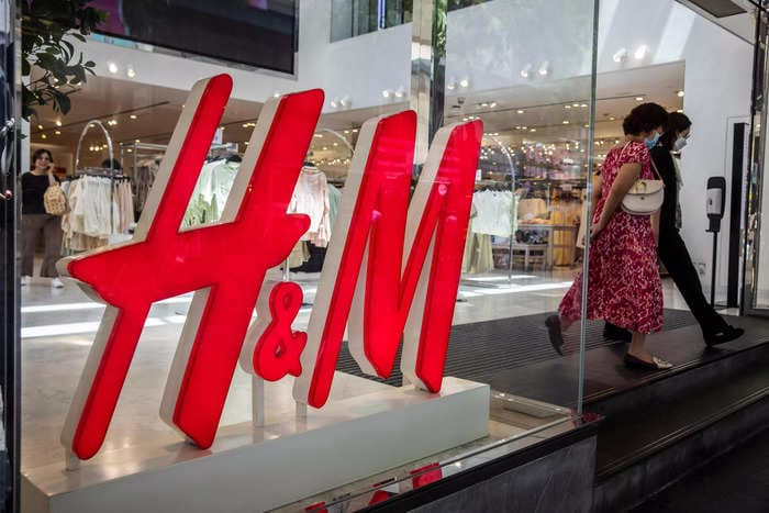 H&M has pulled a school uniform ad over criticism that it sexualized young girls