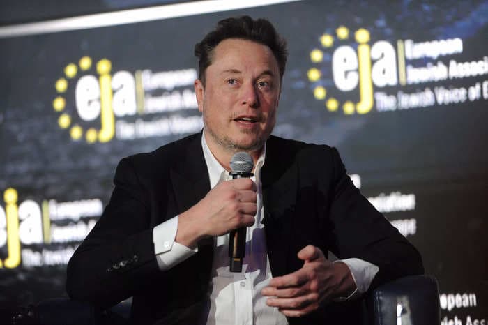 Hundreds of business execs just ranked Elon Musk America's most overrated CEO      