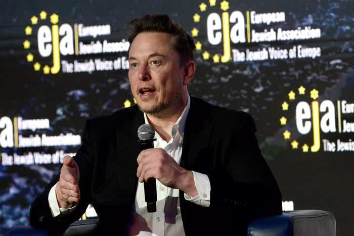 Elon Musk's AI startup is courting potential investors with a pitch deck that touts access to the 'Muskonomy'