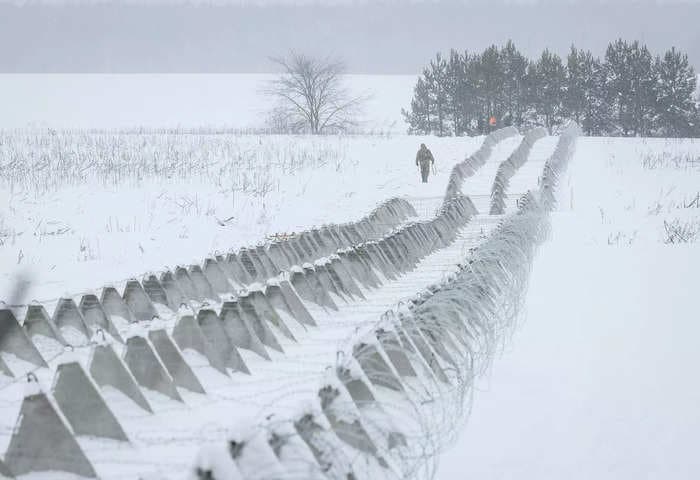 Russia's NATO neighbors are building hundreds of bunkers and anti-tank ditches in case of an invasion