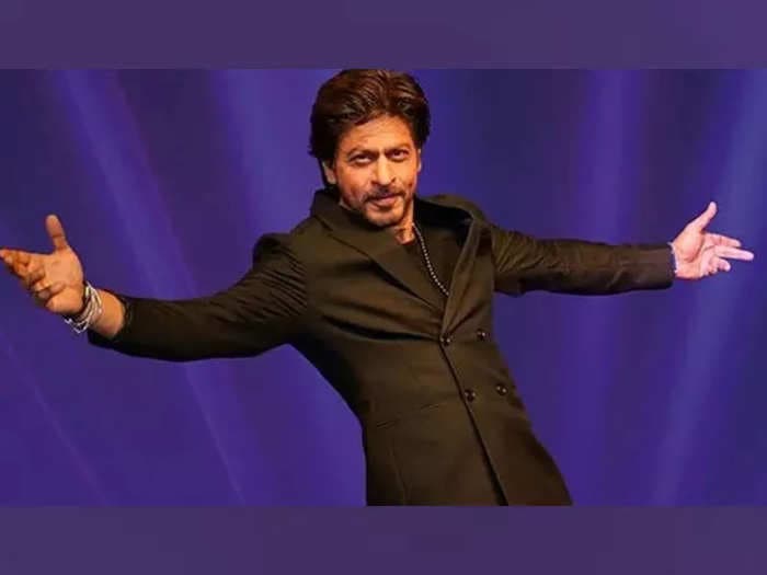 Lagne laga tha ab mujhe milega hi nahin: SRK as he wins Dadasaheb Phalke Award