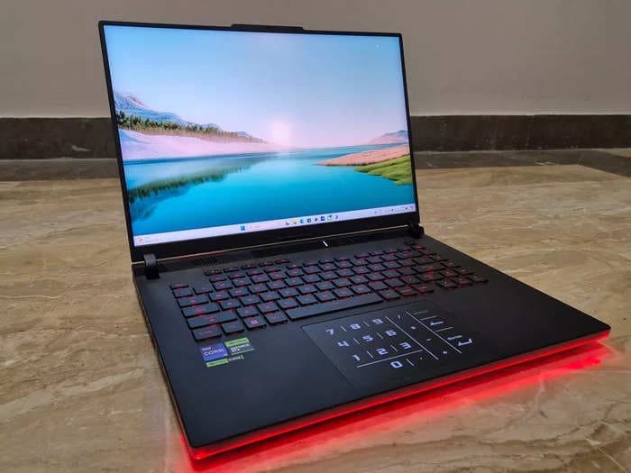 Asus ROG Strix Scar 16 – powerful hardware at a premium