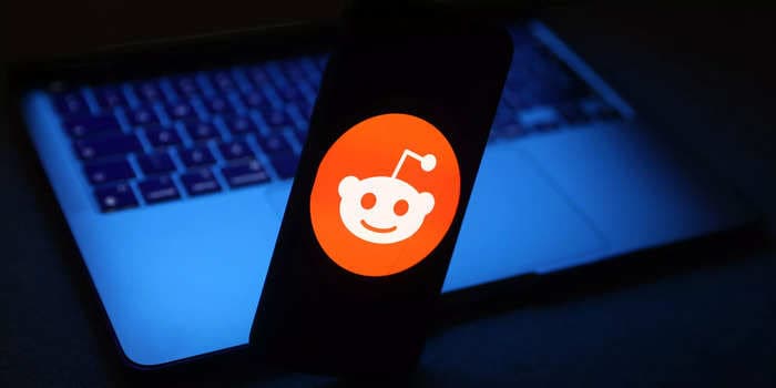 Reddit warns its business could be damaged by another moderator revolt  