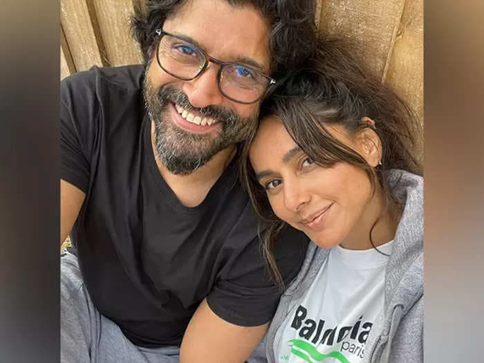 Farhan Akhtar, Shibani Dandekar team up for Netflix series 'Dabba Cartel'