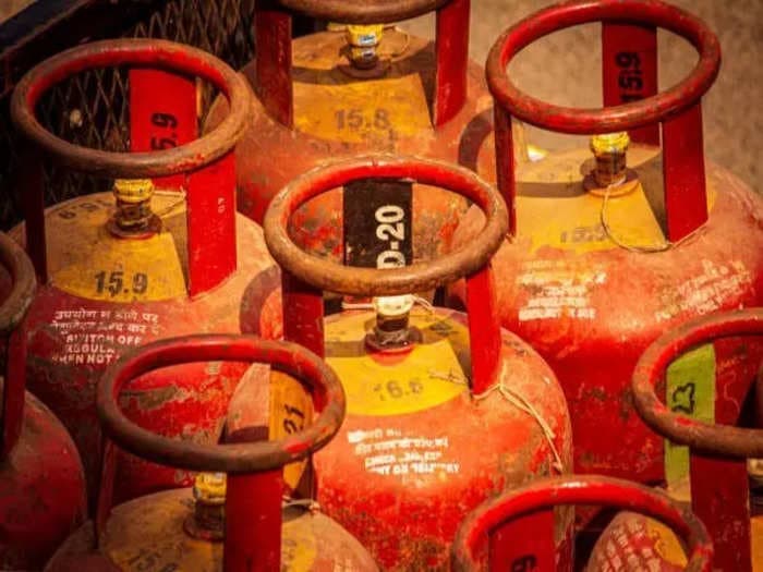 Fuel price surge: Oil companies spike commercial LPG rates, impacting metro consumers