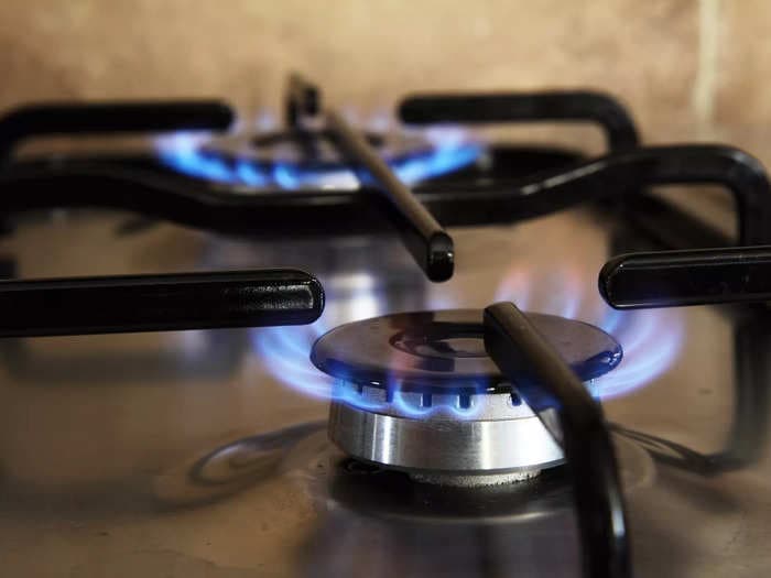Gas stoves create more nanoparticle pollution than a busy street with diesel and gas cars, study finds