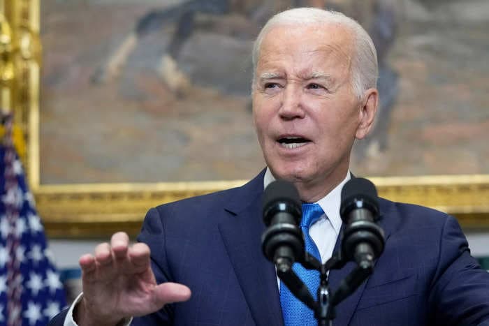 Biden reportedly worried during the pandemic about how young people could 'make love'      