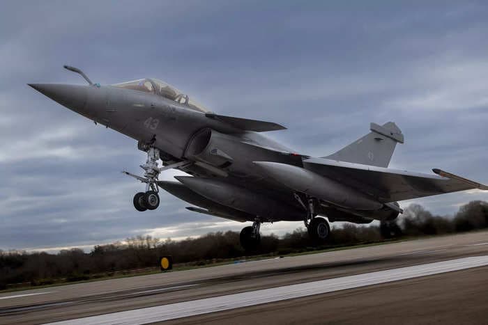 France's Rafale fighter jet is so popular its manufacturer can't keep up 