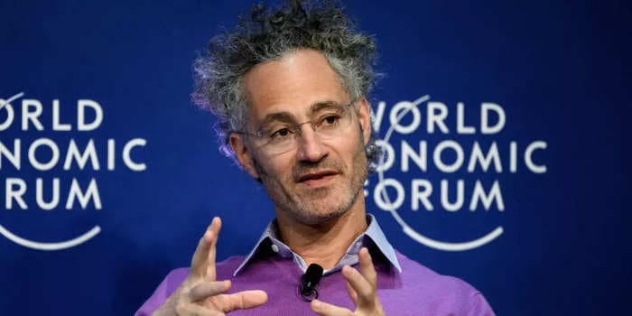 Palantir stock spikes 11% as the AI firm inks $178 million contract with the US Army