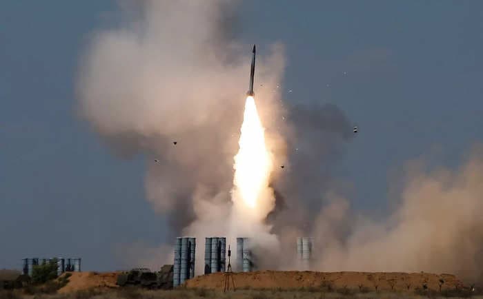 Greece's S-300 missiles could bolster Ukraine's air defenses at a critical moment