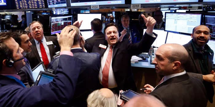 Stock market today: US stocks trade mixed as investors try to cap off best week of 2024