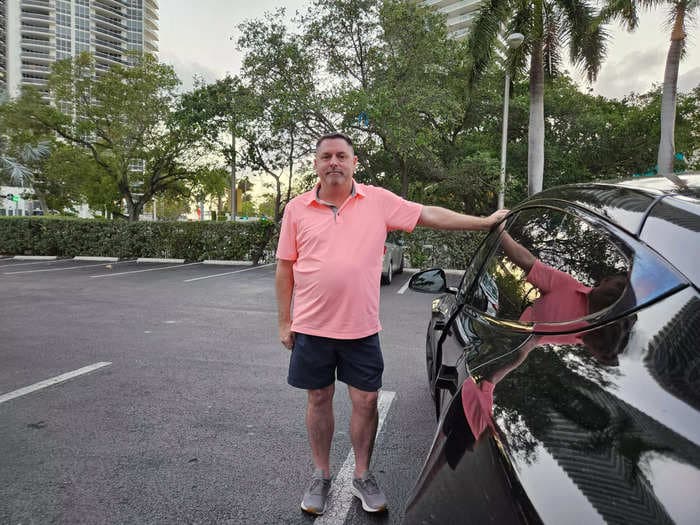 A month's pay in one week: South Florida Uber and Lyft drivers explain how they capitalize on the spring break rush despite 'a little sand' and 'crappy music'