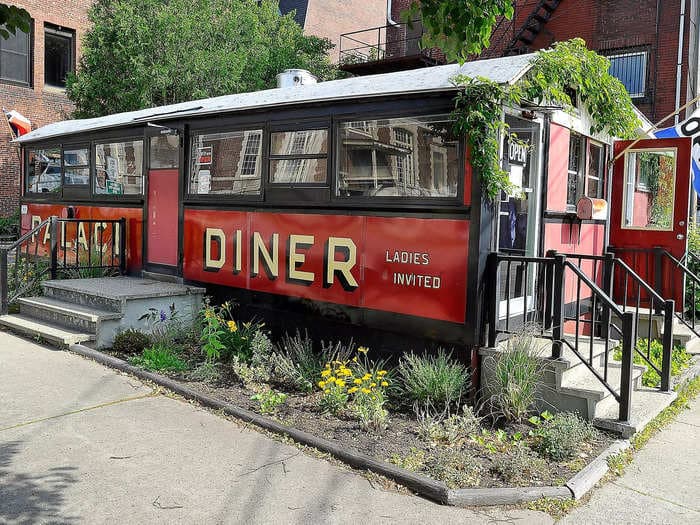 The oldest restaurant in every state