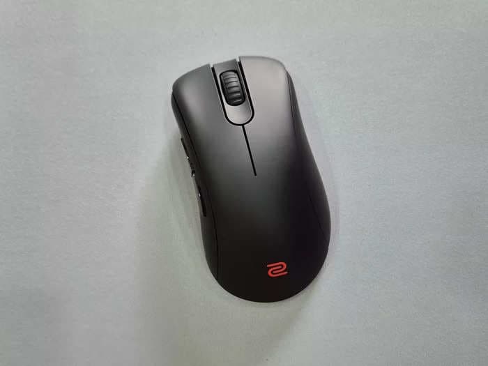 BenQ Zowie EC2-CW review – Premium wireless mouse for gamers