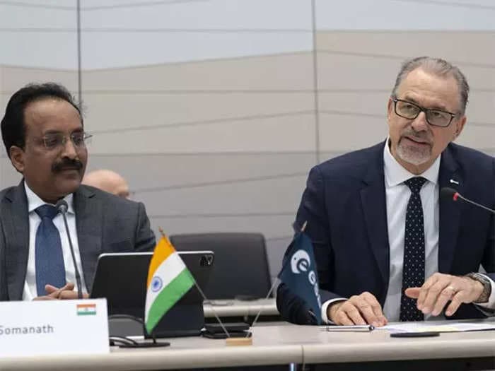 European Space Agency Director praises ISRO, calls India's accomplishments in space "astonishing"