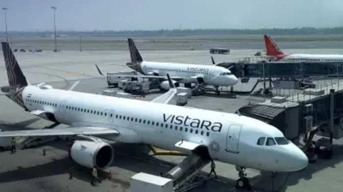 DGCA seeks daily report from Vistara on flights cancellations