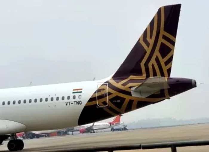 Vistara cancels 26 flights, holds meeting with pilots to address issues