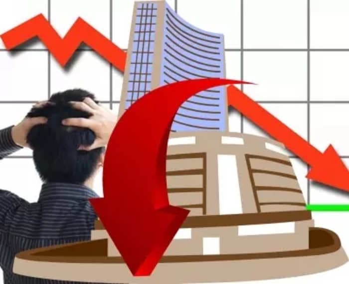 Sensex tanks over 900 points on concerns over Middle East conflict, weak global trends