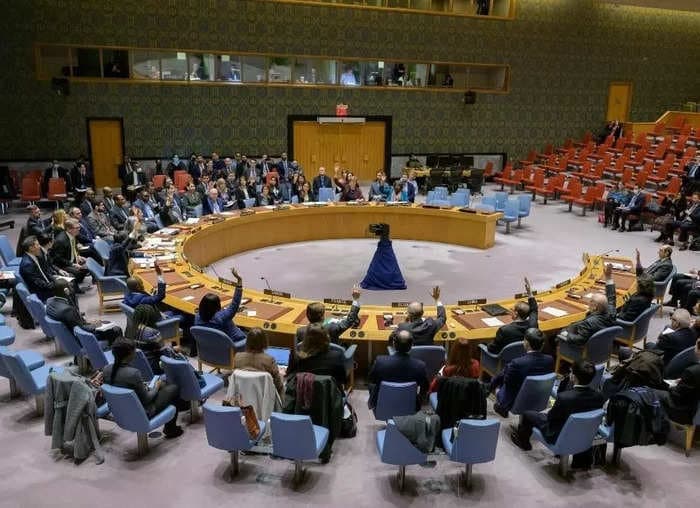 Stock market dips sharply even as UN Security Council reaches de-escalation consensus on Israel-Iran tensions