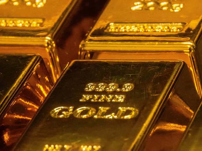 Gold plunges ₹1,450 to ₹72,200, silver prices dive by ₹2,300