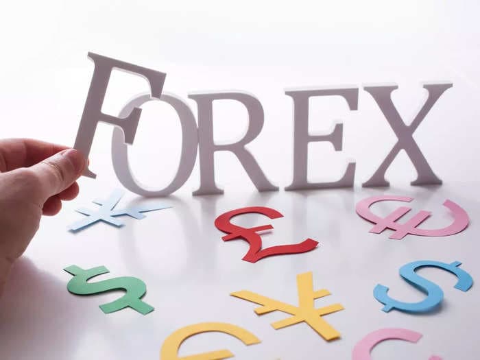 In second consecutive week of decline, forex kitty drops $2.28 bn to $640.33 bn