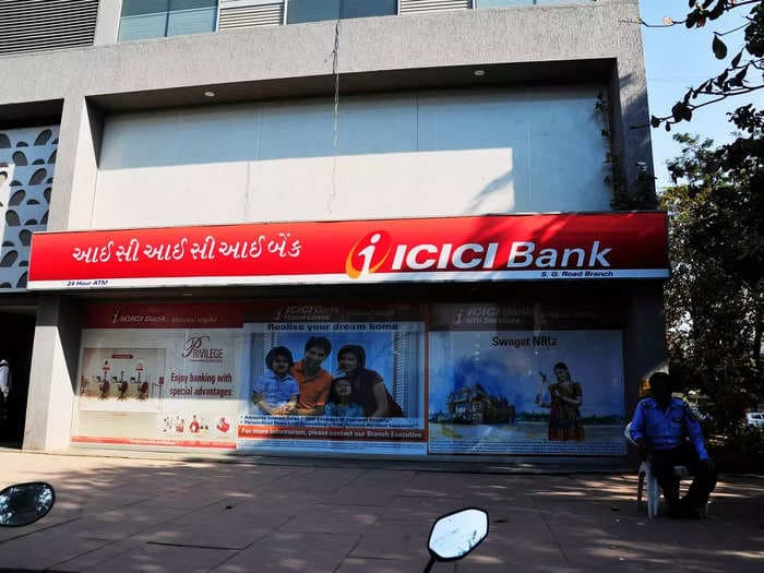 ICICI Bank shares climb nearly 5% after Q4 earnings; mcap soars by ₹36,555.4 crore