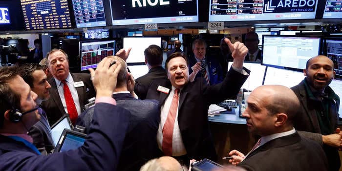 Stock market today: US stocks climb on solid earnings and rate cut hopes