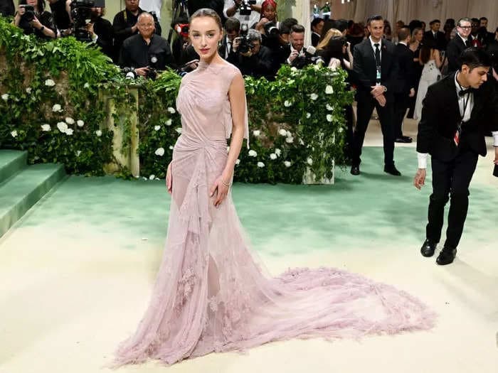 'Bridgerton' star Phoebe Dynevor subtly revealed she's engaged at the Met Gala