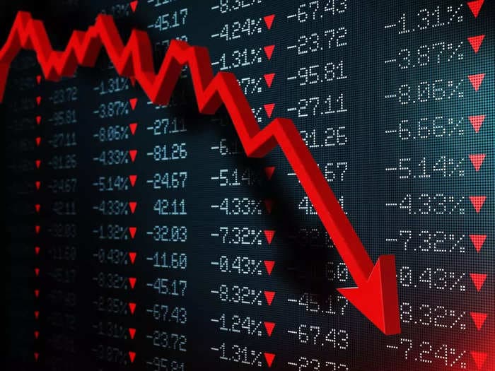 Markets decline in early trade on heavy foreign fund outflows, selling in Reliance and TCS