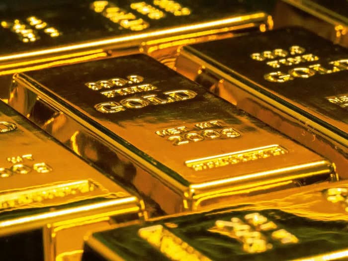 Gold, silver prices rebound on bullish global trend, strong domestic demand