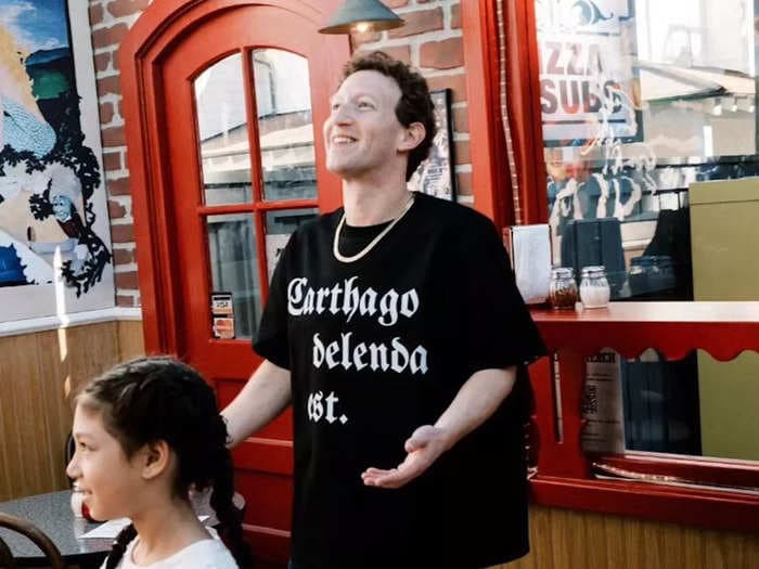 Zuck's birthday T-shirt is a tribute to ancient Rome, Facebook's history, and going hard