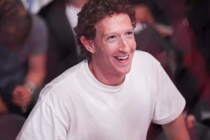 We asked ChatGPT to analyze Mark Zuckerberg's style. Here's what the bot said he should change. 