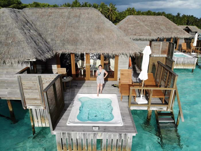I stayed at a luxurious overwater bungalow in the Maldives and a budget option. I had a great time for less than $100 a night. 