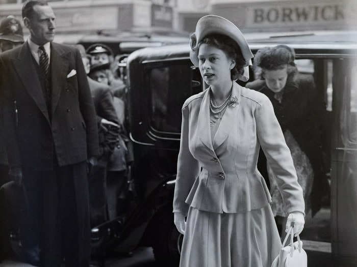 20 photos that show how motherhood has changed in the royal family