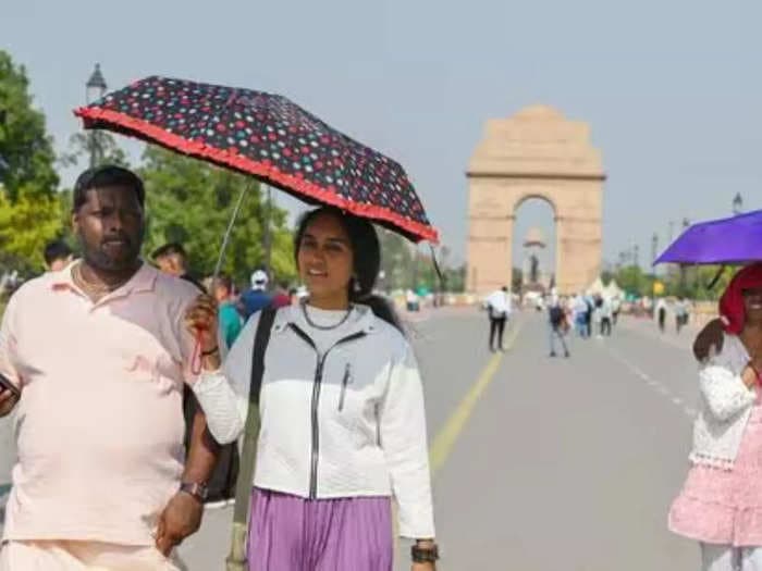 "Could be due to error," says IMD as Delhi's Mungeshpur AWS records whopping 52.9°C temperature