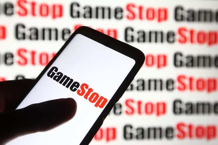 GameStop's meme-stock run makes no sense &mdash; and GameStop may turn it into a $3 billion windfall